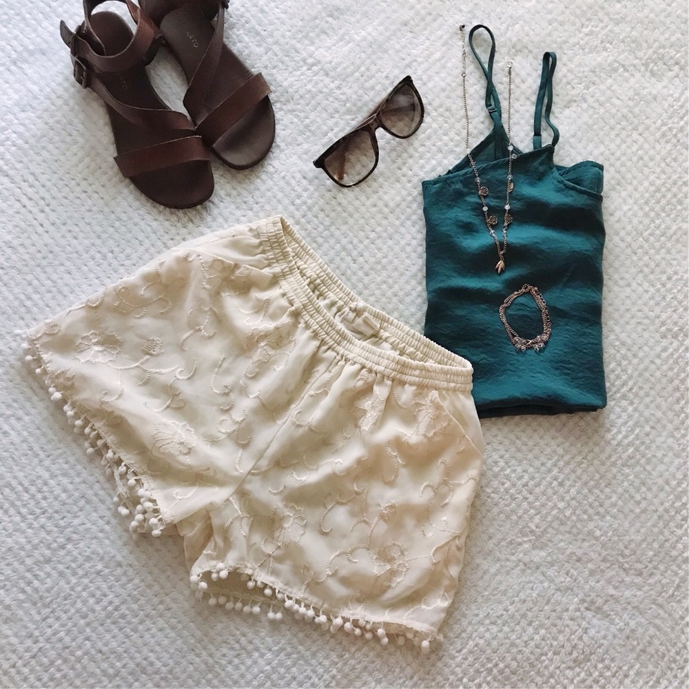 boho tassel trim shorts